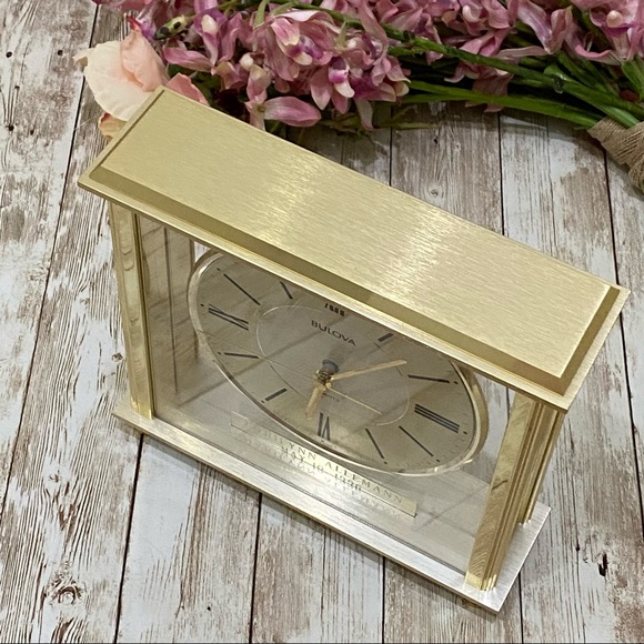 BULOVA Grand Prix B-1700 Gold-tone Brass Mantle Clock - Picture 3 of 14